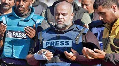 وائل الدحدوح يصل مصر للعلاج.. ونقابة الصحافيين ترشحه لجائزة الشجاعة الدولية